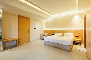 Nirvana Nest - Corporate Stay, Gomti Nagar, Lucknow