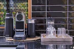 Nature s Nest Pool SPA Outdoor Kitchen Dining