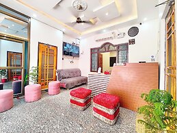 Hotel Mateshwari Palace Ayodhya