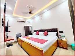 Hotel Mateshwari Palace Ayodhya