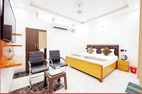 Hotel Mateshwari Palace Ayodhya