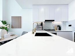 Luxury & Comfort 1B at Binghatti Amber & Balcony