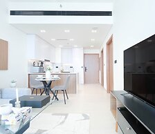 Luxury & Comfort 1B at Binghatti Amber & Balcony