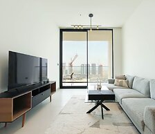 Luxury & Comfort 1B at Binghatti Amber & Balcony