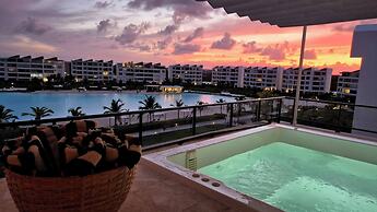 Luxury Beach Penthouse Jacuzzi & Lagoon View