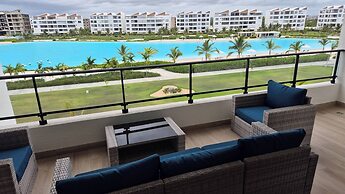 Luxury Beach Penthouse Jacuzzi & Lagoon View