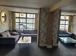 The Clarendon Hotel