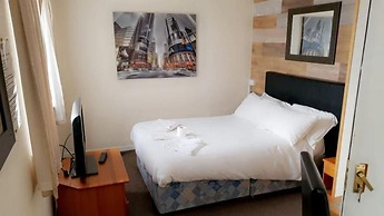 The Clarendon Hotel