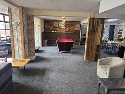 The Clarendon Hotel