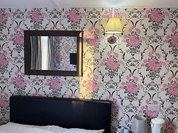 The Clarendon Hotel