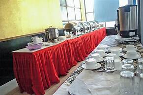 The Coconut Grill Hotel
