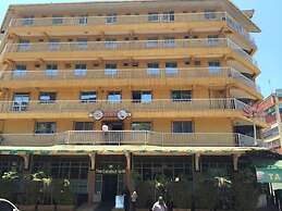 The Coconut Grill Hotel