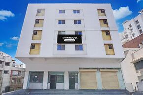 Townhouse Katraj Formerly White Castle