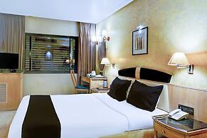 Super Townhouse Oak JM Road