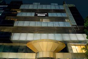 Super Townhouse Oak JM Road
