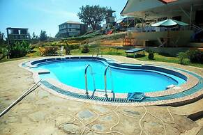 The Mugumo Valley Resort