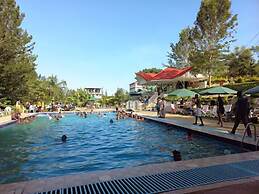 The Mugumo Valley Resort