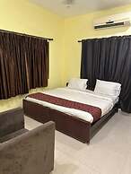 Five stones By Earth Hotel Vadapalani
