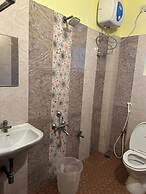 Five stones By Earth Hotel Vadapalani