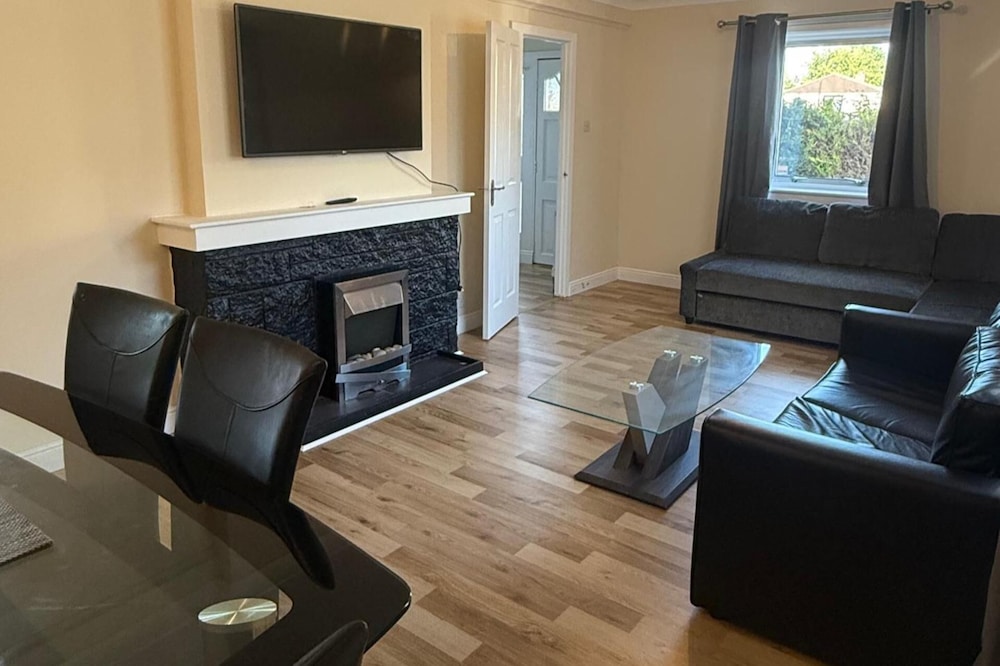 Seaside Charm at Winifred Crescent