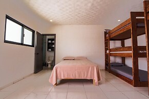 House with Terrace & Pool in Coyula
