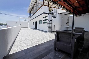 House with Terrace & Pool in Coyula