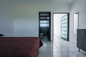 House with Terrace & Pool in Coyula