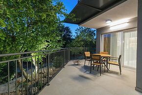 Villa River Rose With Pool and Jacuzzi