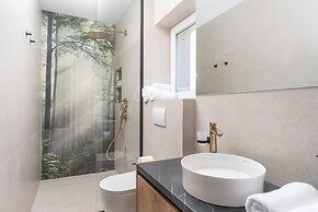 Villa River Rose With Pool and Jacuzzi