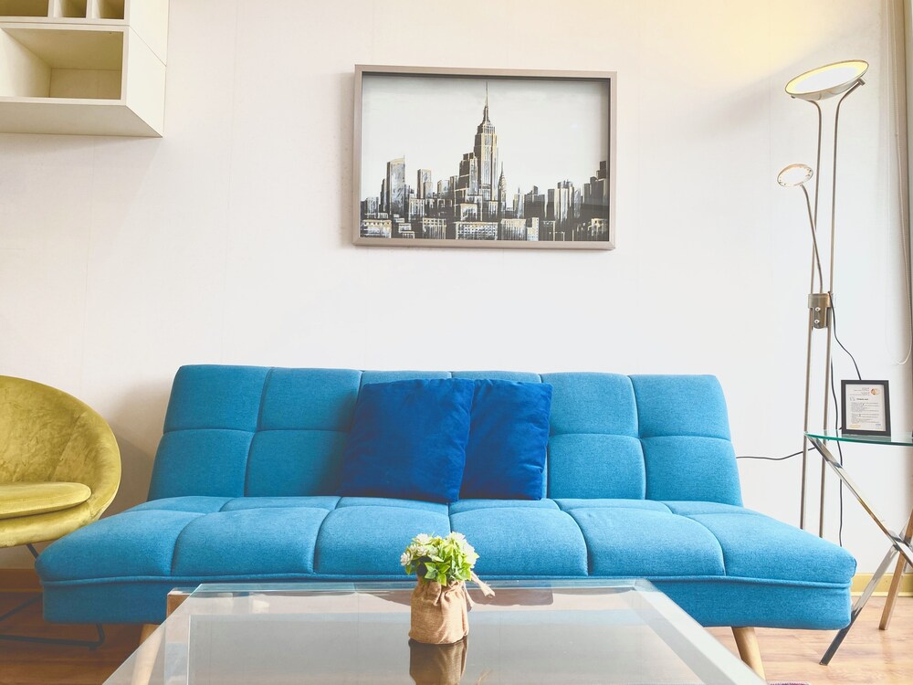 Exclusive Apartment One Step Away from San Isidro (906)