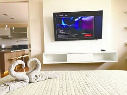 Exclusive Apartment One Step Away from San Isidro (906)