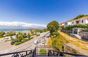 Red House 2 in Shkod r