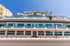 Marina Mirage Apartment Beachfront 2BR