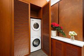 Gulou Lanting Hotel