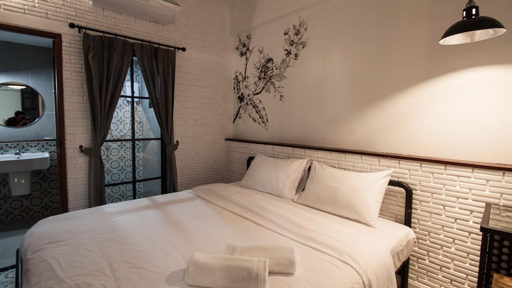 V1 Room Hotel