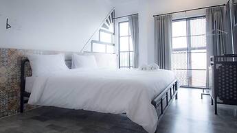 V1 Room Hotel