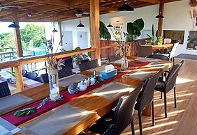 Tablas Seaview Homestay