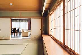 STAY IN SUEHIRO