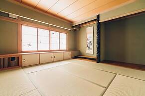 STAY IN SUEHIRO