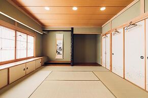 STAY IN SUEHIRO