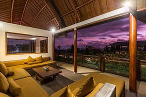 Villa Mary's Beach