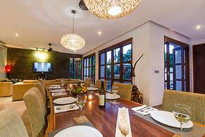 Villa Mary's Beach