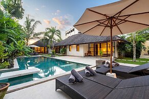 Villa Alroda Antik