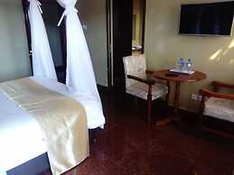 Maxland Hotel Juja