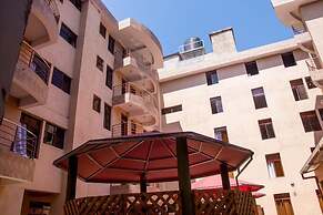 Maxland Hotel Juja