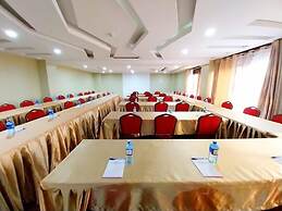 Maxland Hotel Juja