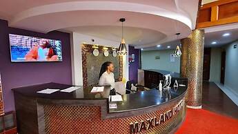 Maxland Hotel Juja