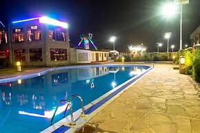 Maxland Hotel Juja