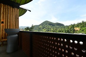 O2 Villas Ella