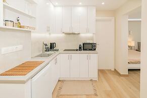 Plantaea Studio - Athens Escape